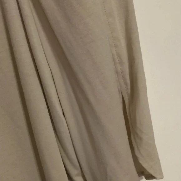 Diane Gilman 2 Open shoulder and bell sleeves. New - Picture 3 of 6